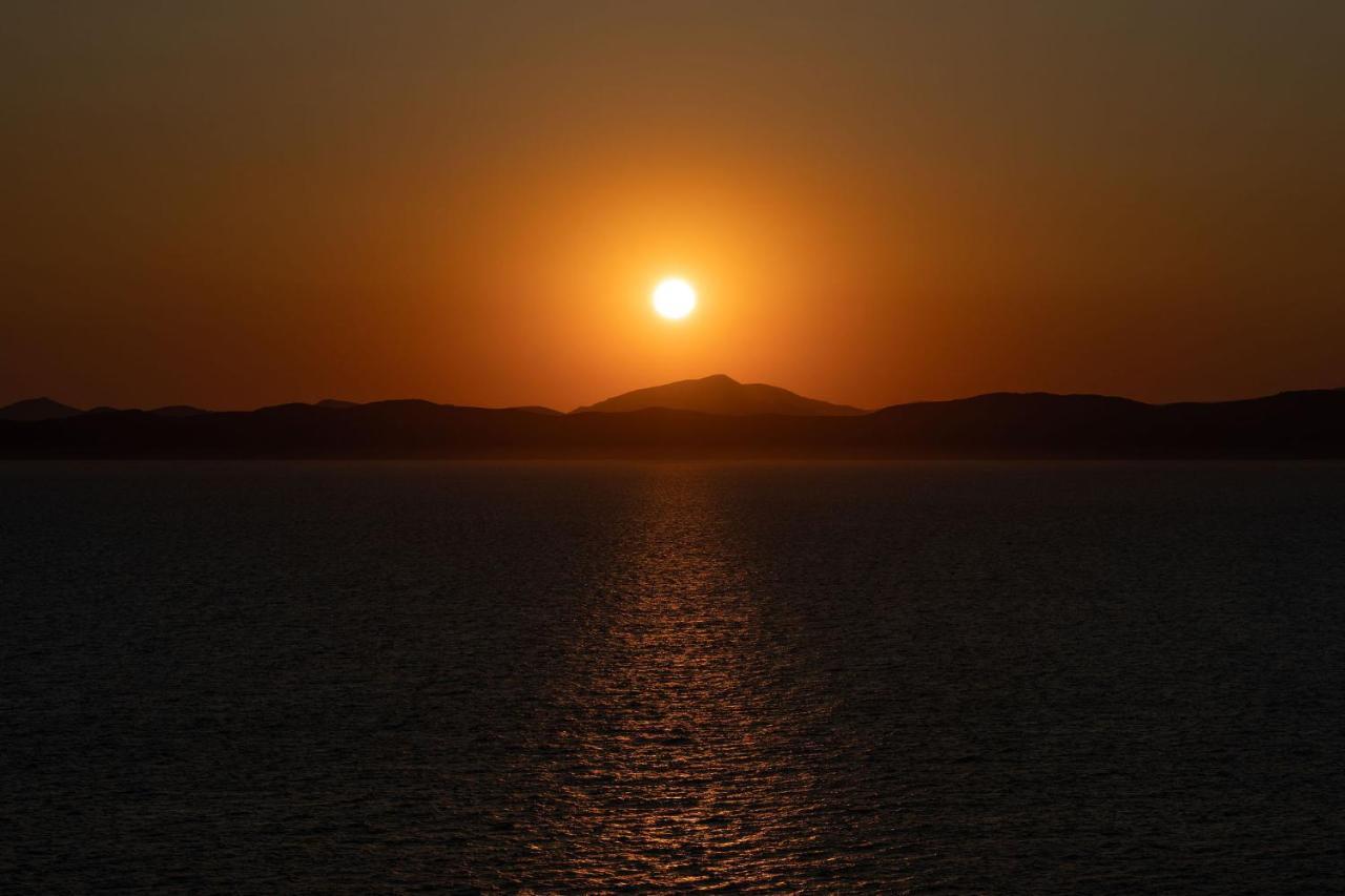 Villa Carpe Diem: Sea & Sunset View In Kea Island Ioulis Zewnętrze zdjęcie